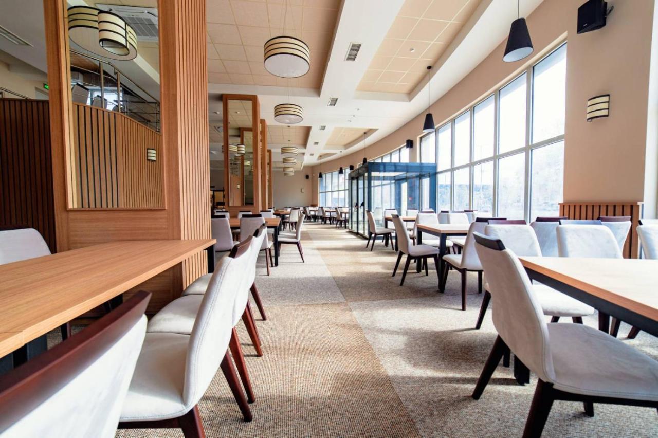 Hotel Verticalplus Хасково Экстерьер фото