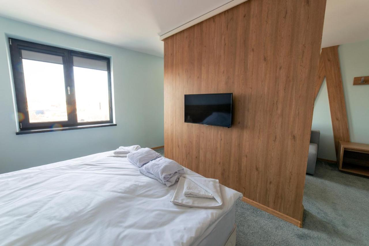 Hotel Verticalplus Хасково Экстерьер фото
